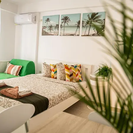 Apartament Prima Linie Cu La Mare 98 *