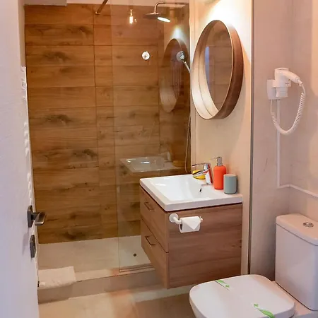 Apartament Prima Linie Cu La Mare 98