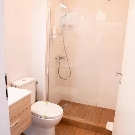Apartament Prima Linie Cu La Mare 98 *