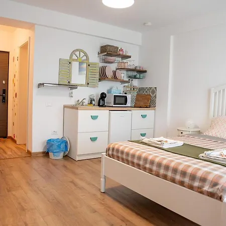 Apartament Prima Linie Cu La Mare 98